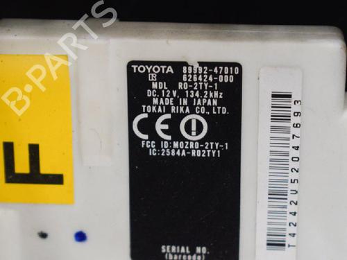 Middle console TOYOTA PRIUS Liftback (_W2_) 1.5 Hybrid (NHW20_, NHW20R) | BP14609287I22
