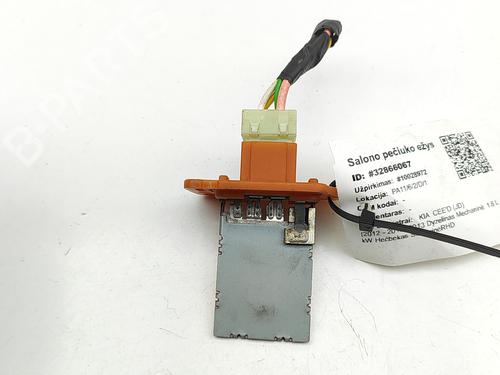 Used Heater resistor KIA CEE'D (JD) 1.6 CRDi 110 (110 hp) 30005357