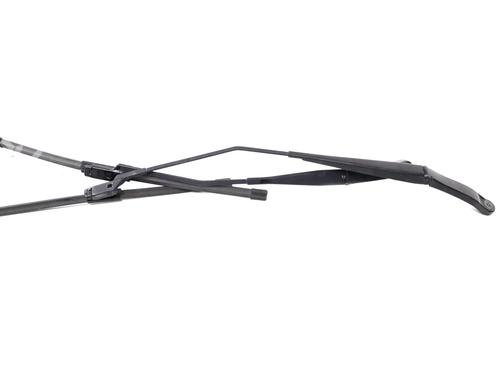 front-windshield-wiper-arm-alfa-romeo-giulietta-940_-2010-2011-2012-2013-2014-2015-2016-2017-2018-2019-2020-33342825 main image