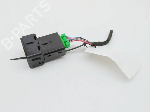 Switch JAGUAR XE (X760) 2.0 D | BP38421818I30 - Image 4