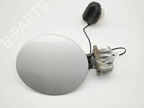 fuel-flap-toyota-gt-86-coupe-zn6_-2012-39590512 main image