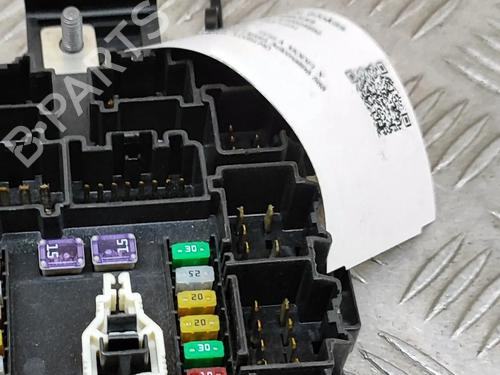 Fuse box TESLA MODEL X (5YJX) P100D AWD | BP26290349E1 - Image 4