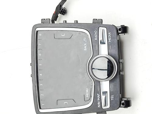 switch-audi-q5-fyb-fyg-2016-39421319 main image