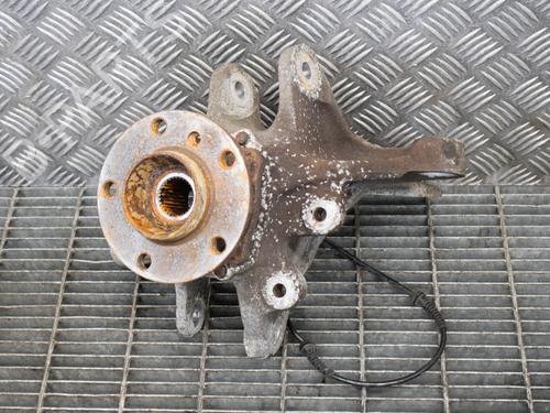 Used Right rear steering knuckle Right rear steering knuckle BMW 5 Touring (F11) 525 d (204 hp) 14668687 14668687