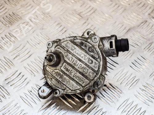 Used Vacuum pump VOLVO V60 I (155) D3 / D4 (163 hp) 6741617