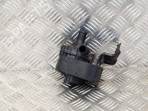 Used Auxiliary water pump TESLA MODEL S (5YJS) 75D AWD (525 hp) 20232996