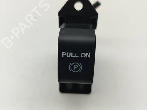 switch-ford-usa-f-150-crew-cab-pickup-2014-32421033 main image