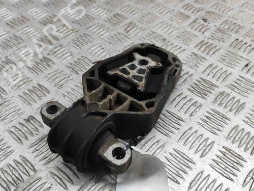 Engine mount INFINITI Q30 1.6 | BP28563288M89