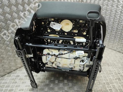 Right front seat SKODA KAROQ (NU7, ND7) 1.5 TSI | BP39421391C16 - Image 5