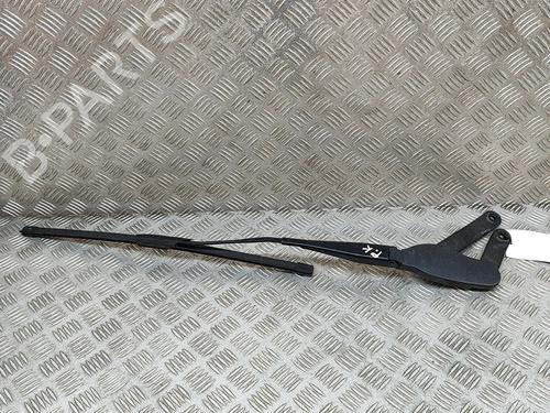 front-windshield-wiper-arm-mercedes-benz-glc-coupe-c253-2016-2017-2018-2019-2020-2021-2022-2023-27774362 main image