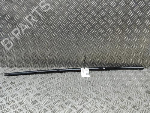 Used Door moulding trim Door moulding trim PORSCHE TAYCAN Sport Turismo (Y1C) 4S Performance Battery Plus (Y1CDB1) (571 hp) 33385061 33385061