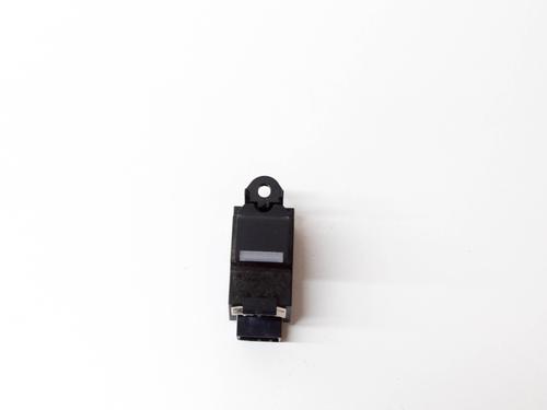 Used Right rear window switch LAND ROVER DISCOVERY SPORT (L550) 2.0 D 4x4 (180 hp) 10187633