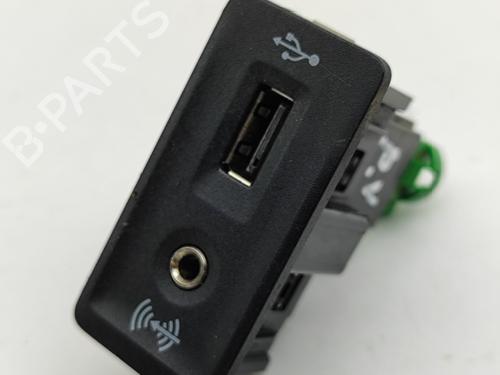 Elektronisk modul VW AMAROK (2HA, 2HB, S1B, S6B, S7A, S7B, AGD) 3.0 TDI 4motion (224 hp) 27644895
