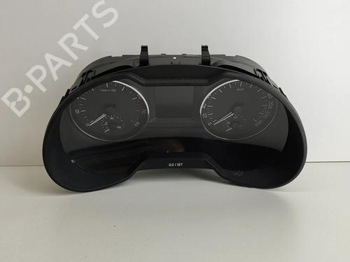 Used Instrument cluster SKODA OCTAVIA III Combi (5E5, 5E6) 1.8 TSI 4x4 (180 hp) 17226173