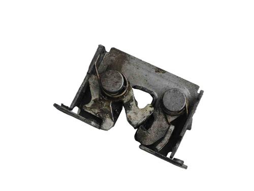 Hood lock BMW 3 Convertible (E93) 335 i | BP30826650C133