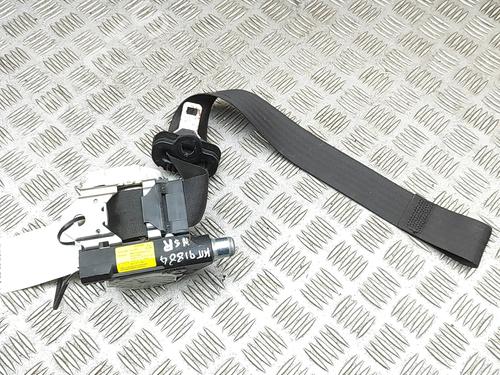 front-left-seatbelt-maserati-gran-turismo-i-2007-34347904 main image