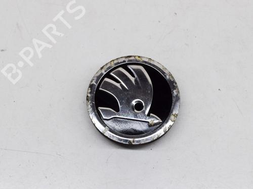 Hub cap SKODA SUPERB II Estate (3T5) 2.0 TDI 5JA601151
