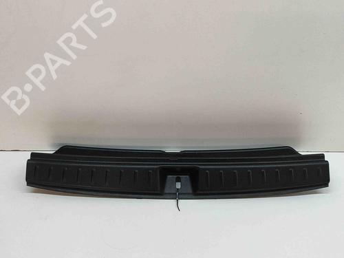 Pynteleist til bakluke MERCEDES-BENZ GLB (X247) GLB 200 Mild-Hybrid (247.687) (163 hp) 29373280