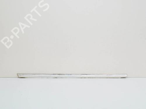 Dørliste Dørliste MERCEDES-BENZ S-CLASS Saloon (W108, W109) 280 S (108.016) (140 hp) 14641033 14641033