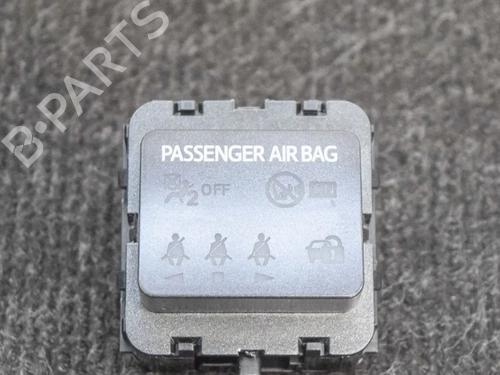 Used Electronic module Electronic module TOYOTA AURIS Estate (_E18_) 1.4 D-4D (NDE180_) (90 hp) 6753798 6753798