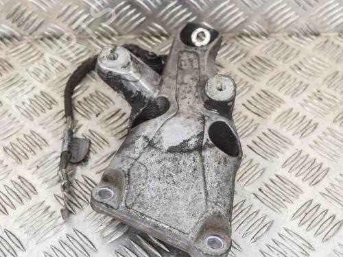 Used Support BMW 3 (E90) 318 i (143 hp) 14607536
