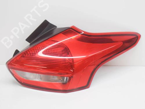 Used Right taillight FORD FOCUS III 1.6 Ti (125 hp) 7735984