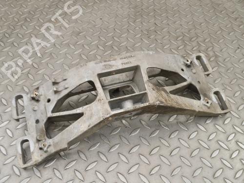 Used Gearbox mount JAGUAR XE (X760) 2.0 D (163 hp) 30267605