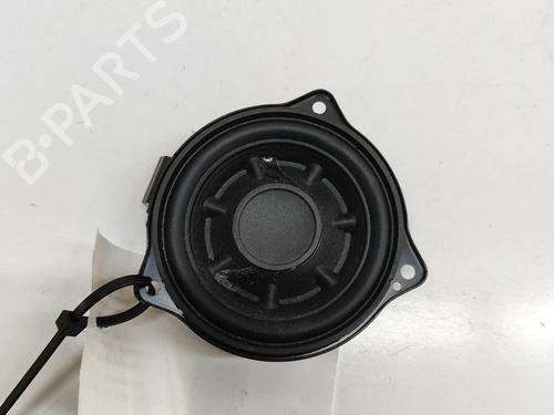 speaker-jaguar-i-pace-x590-2018-28387947 main image