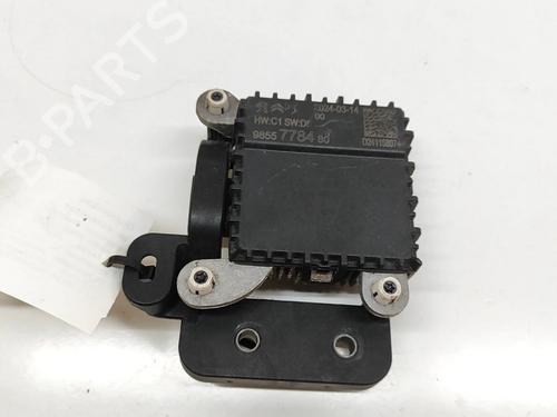 Used Electronic module PEUGEOT 208 II (UB_, UP_, UW_, UJ_) 1.2 Hybrid 136 (UPHPYK) (136 hp) 28674657