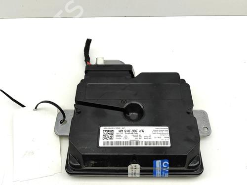 Used Electronic module Electronic module PORSCHE TAYCAN Cross Turismo (Y1B) 4S Performance Battery Plus (Y1BDB1) (571 hp) 33384559 33384559