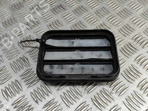 Used Grille MERCEDES-BENZ CLA (C118) CLA 200 (118.387) (163 hp) 27796591