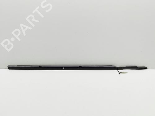 Used Door moulding trim PEUGEOT 508 II (FB_, FH_, F3_) Hybrid 225 (F35GQU) (224 hp) 29975321