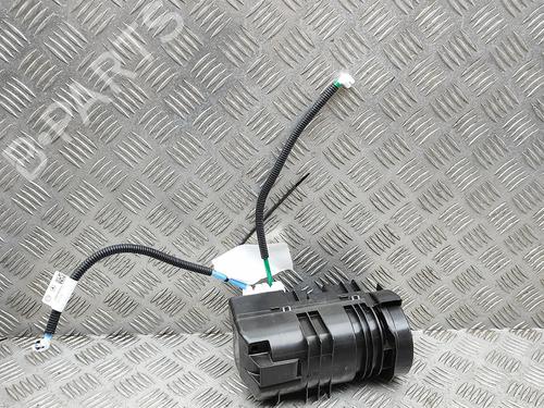 Central lock pump VW PASSAT B7 (362) 1.4 TSI EcoFuel | BP37469217M86 - Image 2