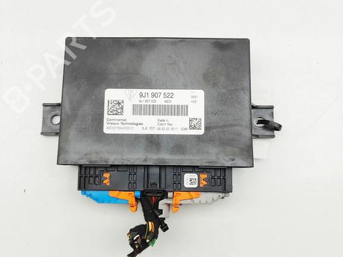 Used Engine control unit (ECU) Engine control unit (ECU) PORSCHE TAYCAN Sport Turismo (Y1C) 4S Performance Battery Plus (Y1CDB1) (571 hp) 33385069 33385069