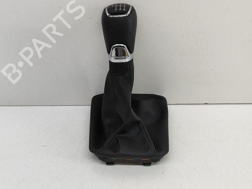 Used Shift knob SKODA KAROQ (NU7, ND7) 1.5 TSI (150 hp) 22351676