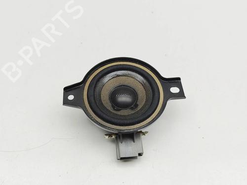 speaker-cadillac-escalade-2014-30529863 main image