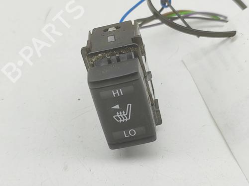 switch-nissan-navara-np300-pickup-d23-d23t-2014-34218165 main image