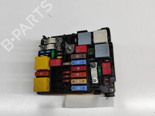 Used Fuse box Fuse box PEUGEOT 3008 II SUV (MC_, MR_, MJ_, M4_) 1.6 BlueHDi 120 (120 hp) 25219122 25219122