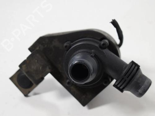 Used Auxiliary water pump Auxiliary water pump BMW 5 (E60) 530 d (231 hp) 33372425 33372425
