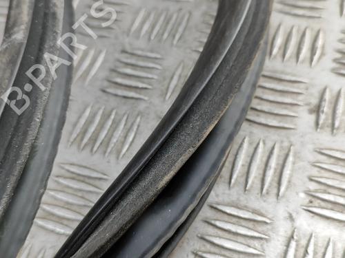 Rubber door seal JAGUAR I-PACE (X590) EV400 AWD | BP28436086C142 