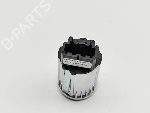Switch ASTON MARTIN DBX 4.0 All-wheel Drive | BP36809595I30 - Image 5