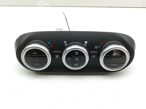 Used Electronic module Electronic module FIAT 500X (334_) 1.6 D Multijet (334AXA1B, 334AXA11) (120 hp) 33847296 33847296