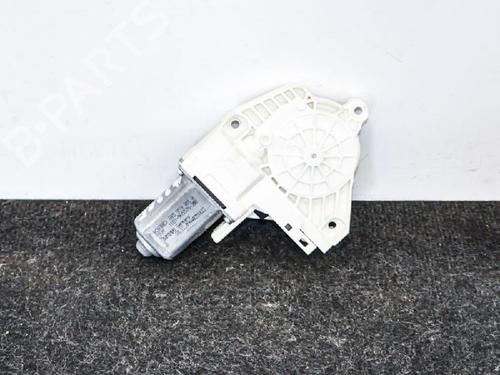 Used Left front window motor AUDI A4 B8 Avant (8K5) 2.0 TDI (170 hp) 6739068