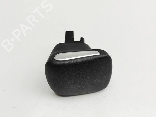 Andre MERCEDES-BENZ GLA (H247) GLA 200 (247.787) (163 hp) 30857110