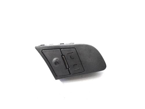 Used Steering wheel controls Steering wheel controls KIA SOUL I (AM) 1.6 CRDi 115 (115 hp) 33352843 33352843