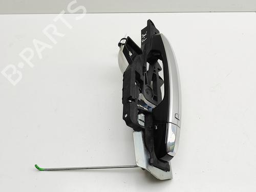 Klamka zewnętrzna drzwi przednich lewych CADILLAC ESCALADE 6.2 AWD | BP30394643C128