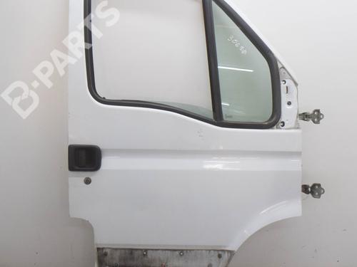 Used Right front door RENAULT MASTER II Van (FD) 2.5 dCi (FD02) (101 hp) 8836345