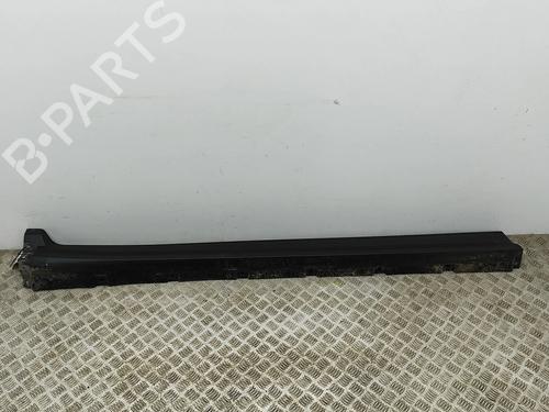 Used Right sideskirt MASERATI LEVANTE SUV (M161) 3.0 D Q4 (275 hp) 31859051
