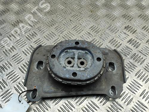 Support de moteur DS DS 7 Crossback (J4_, JR_, JC_) 2.0 BlueHDi 180 (JJEHZR) (177 hp) 31926379