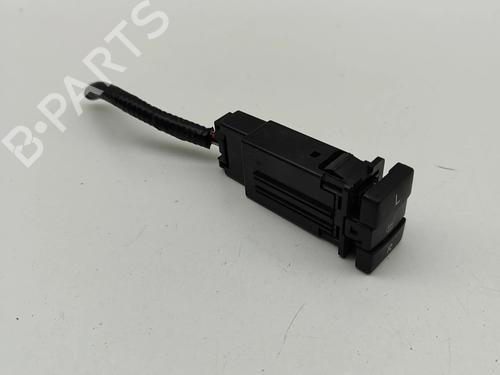 Used Switch TOYOTA HILUX VIII Pickup (_N1_) 2.8 TD 4WD (GUN126) (204 hp) 27798218